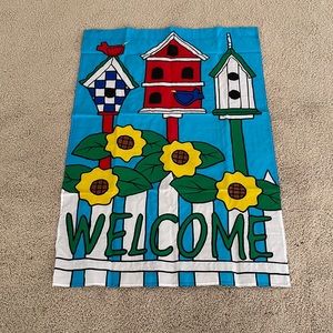 ✂️ Decorative, washable, polyester, flag with birds, birdhouses, flowers!